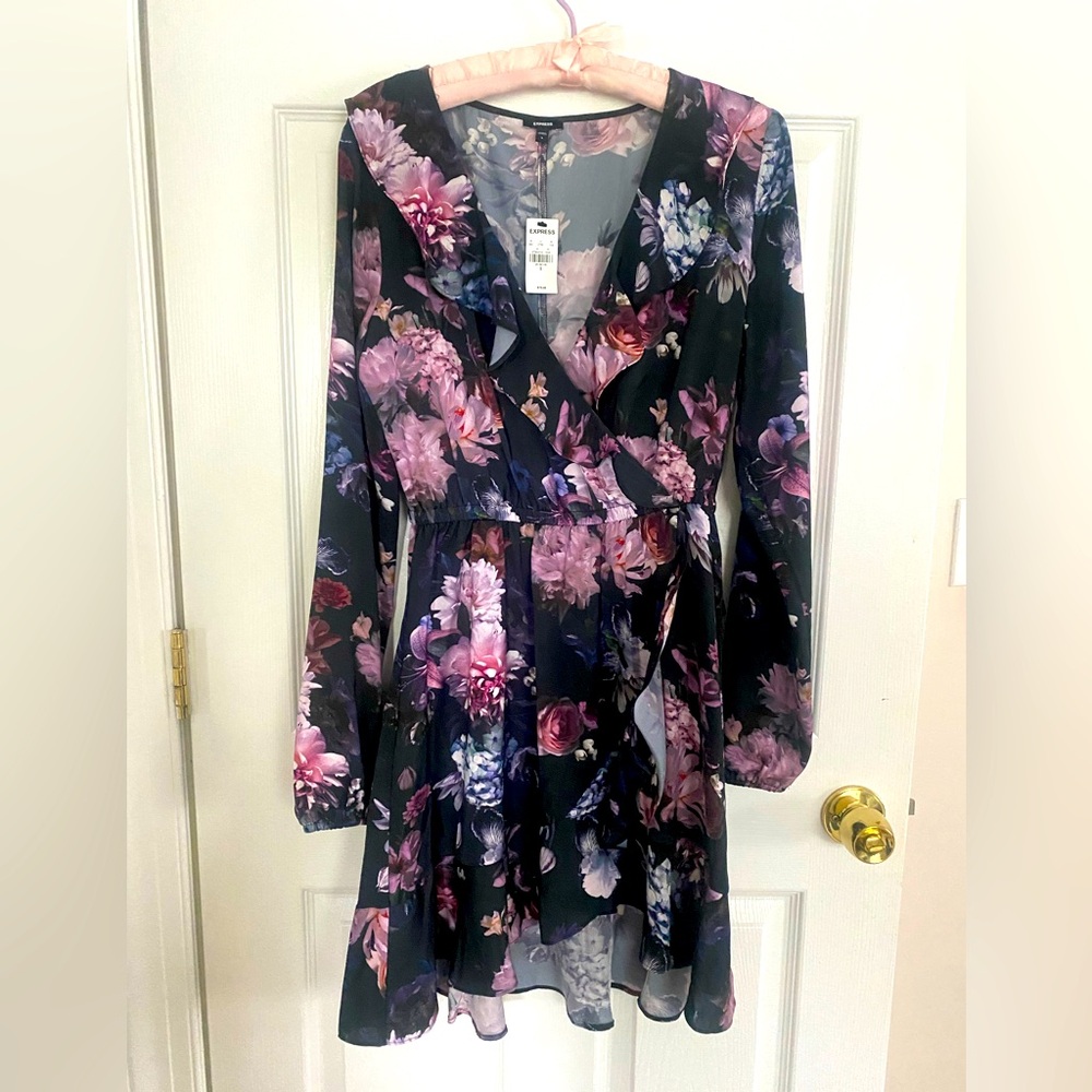 Express Long sleeve Floral dress
